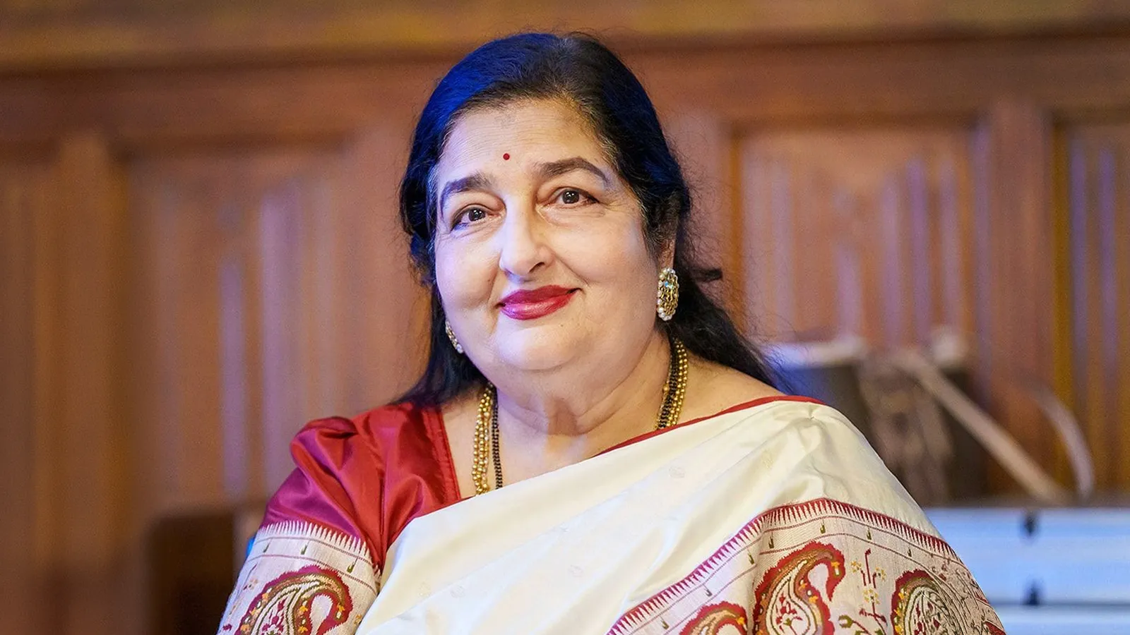 Anuradha Paudwal Songs Lyrics